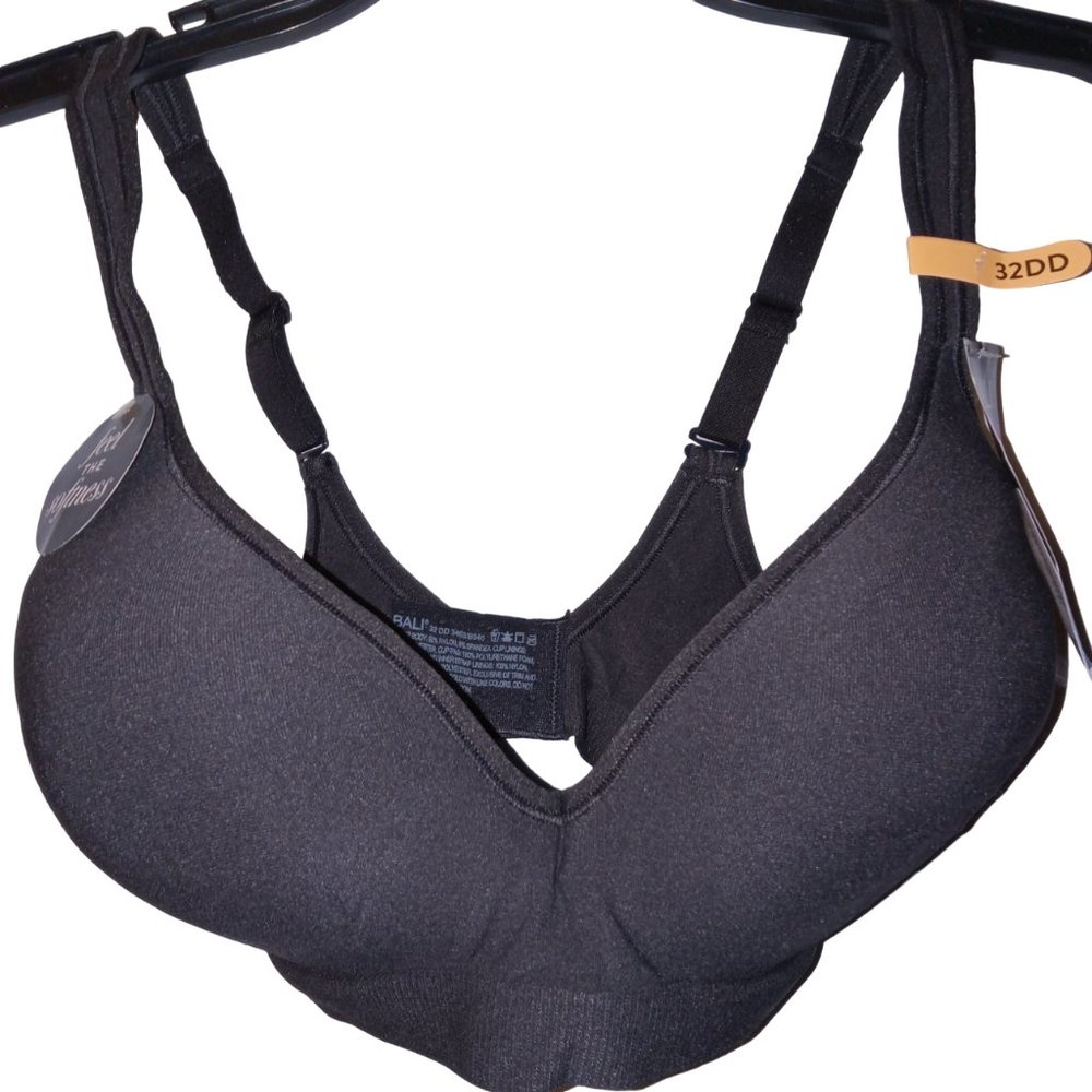BALI Comfort Revolution Shaping Wireless Smoothing Bra Black size 32DD NWT